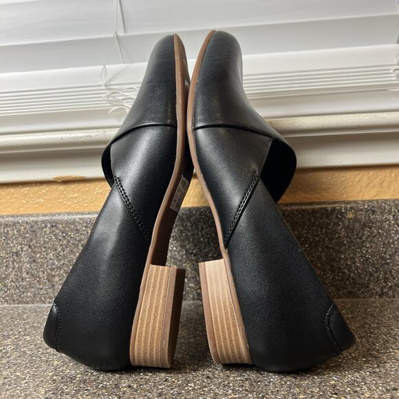 Clarks Colllection Womens 10M Comfort Casual Classic Black Leather Slip On Flats - Picture 4 of 11